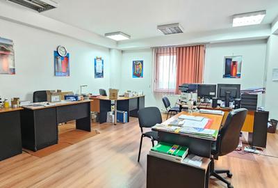 Apartament cu 3 camere semidecomandat în Hipodrom 2