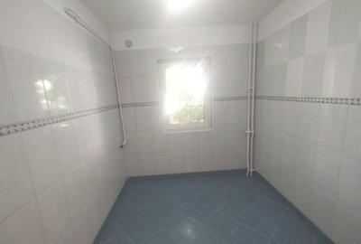 Ocazie! 2 camere decomandat, parter Mihai Bravu, langa - 7