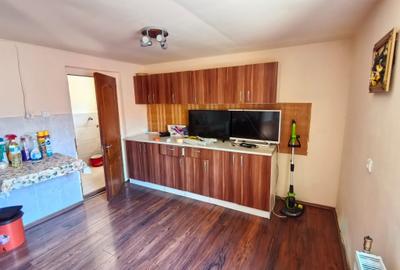Casă cu 6 camere cu Teren 479 Mp în Ghirodei - 5