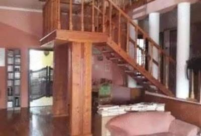 Casă cu Teren 630 Mp în Central - 3