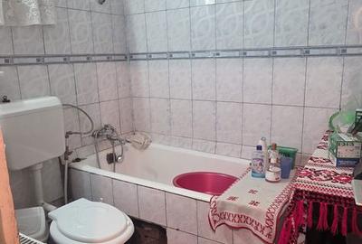 Casă cu 6 camere cu Teren 221 Mp în Central - 8