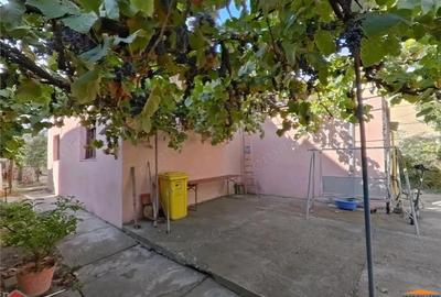 Casa 3 cu teren in Parneava-Alfa de 1180 mp- Comision 0 - 4