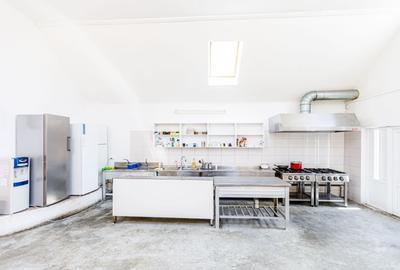 Proprietate specială, de 1,171 mp, în Carani - 46