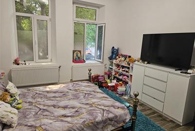 Apartament cu 3 camere decomandat în Central - 8