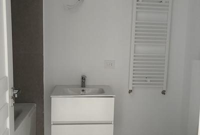 Apartament cu 2 camere decomandat în Lacul Morii