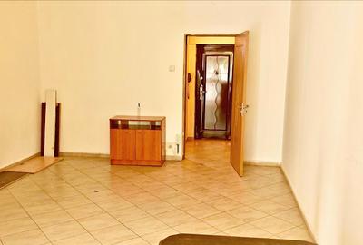 Garsonieră, spațiu comercial, investiție -Parc/Piață/Metrou Dr. Taberei - 4