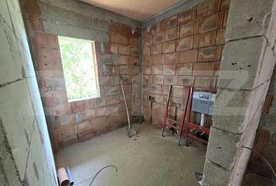 Casa plan parter 4 camere ?i beci in Barnova - 2