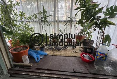 2 semidecomandate, parter, Craiovita - 67 500 Euro - 7