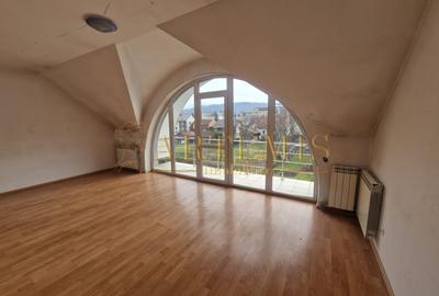 Spatiu de 1 camera, 25 mp.  zona Independentei - 1