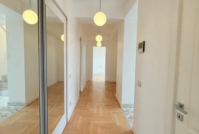 Apartament cu 4 camere, mobilat în Capitale - 14