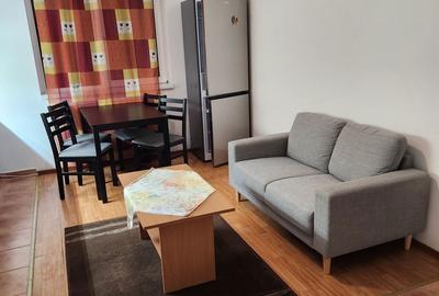 Apartament cu 3 camere decomandat în Central - 2