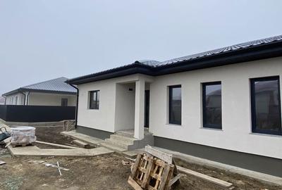 Casă cu 3 camere în Cordun - 6