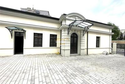 Monument istoric restaurat in totalitate Parter+1 Pretabil Cafenea /Showroom /Ac - 3