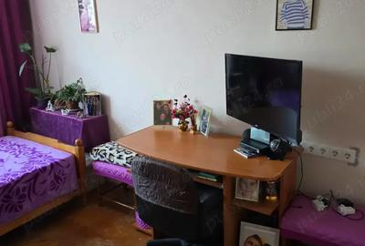 Apartament de vanzare - 4