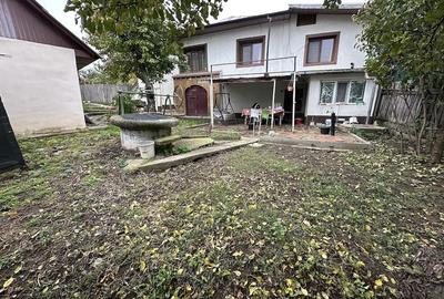 Casă cu 3 camere cu Teren 380 Mp în Central - 1