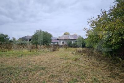Casă cu 2 camere cu Teren 1000 Mp în Valea - 3