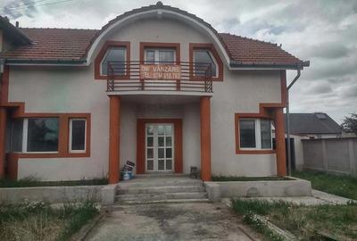 Casă cu 3 camere cu Teren 2400 Mp în Diosig - 9