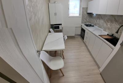 Apartament cu 3 camere decomandat în Unirii Nord - 2