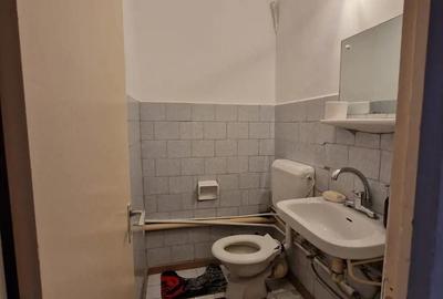 Apartament cu 3 camere decomandat în Central - 8