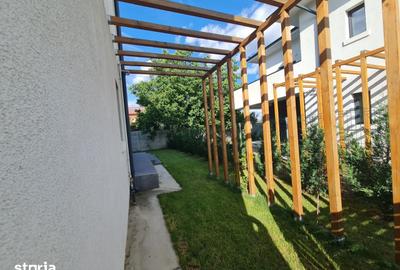 Casă cu 8 camere cu Teren 580 Mp în Corbeanca - 3