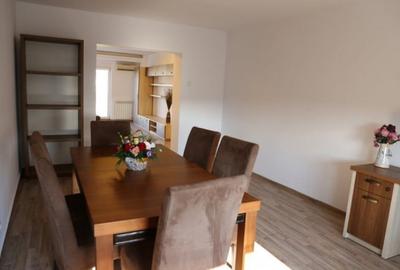 Apartament cu 4 camere decomandat în Unirii - 2