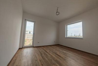 Casă individuală cu 5 camere cu Canalizare în Tunari - 10