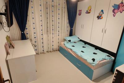 Apartament cu 2 camere decomandat în Trivale