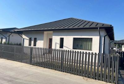 Casă cu Teren 448 Mp în Bujoreni - 4