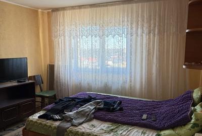 Apartament cu 2 camere decomandat în Micro 14 - 2