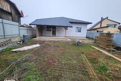 Casă cu 3 camere cu Teren 500 Mp în Letea Veche - 10