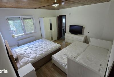 Casă cu 8 camere decomandat cu Teren 270 Mp în Poiana Țapului - 2