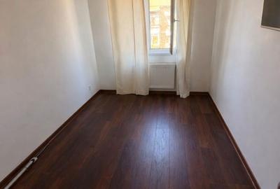 Apartament cu 3 camere decomandat în Lipovei - 3