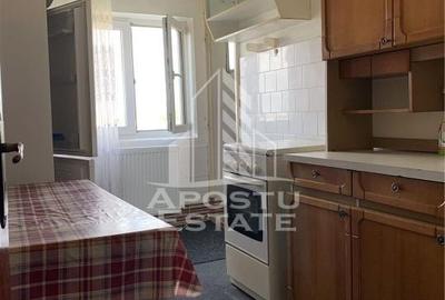 Apartament cu 2 camere, decomandat ,cu centrala proprie - 4
