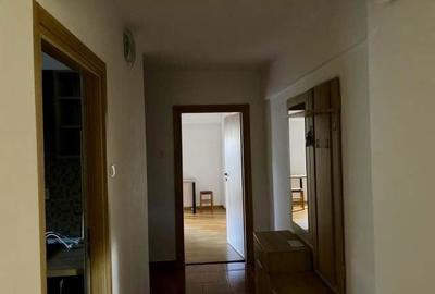 Garsonieră decomandată în Soarelui - 2
