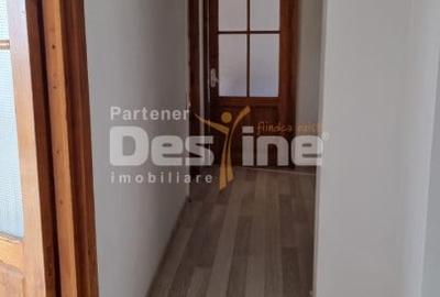 Apartament cu 3 camere decomandat în Baza 3 - 15