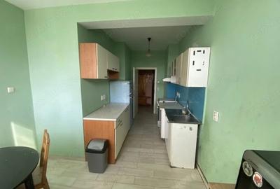 Apartament cu 2 camere semidecomandat în Steaua