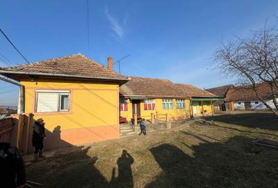 Casă cu 3 camere în Sâncel - 4