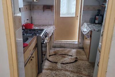 Apartament cu 2 camere decomandat în Alexandru cel Bun