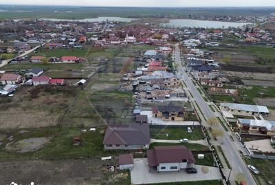 Teren de 949 mp, în Central - 7