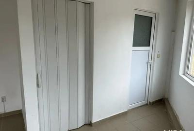 Spatiu comercial de inchiriat in centrul comunei Breaza, jud. Buzau - 1