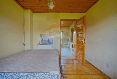 Casă cu 7 camere cu Teren 1288 Mp în Fundata - 11