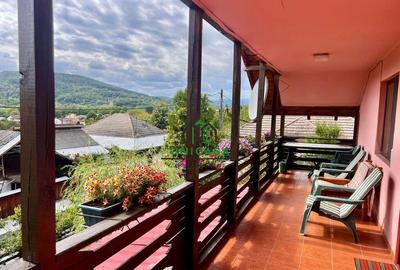 Casă cu 7 camere cu Canalizare în Bunești - 10