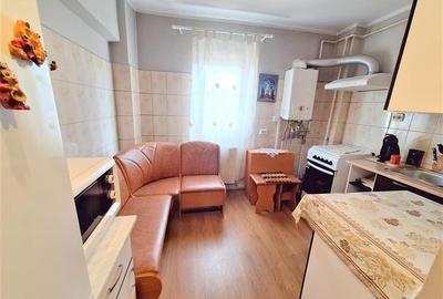 Apartament cu 2 camere nedecomandat, mobilat în 9 Mai - 14