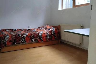 Casă cu 5 camere cu Teren 421 Mp în Central - 2