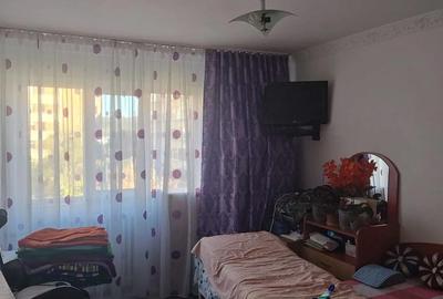 Apartament cu 3 camere decomandat în Nord