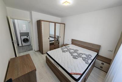 Apartament cu 2 camere decomandat, mobilat în Tractorul - 4