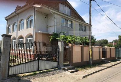 Vila individuala 200 mp si curte de 600 mp in zona Manta Rosie