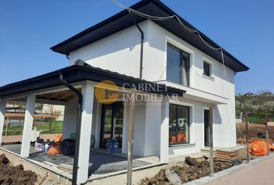 Casă individuală cu 4 camere cu Canalizare în Miroslava - 1