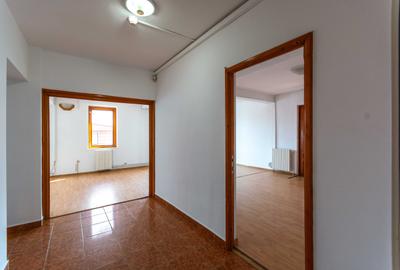 Casă individuală cu 16 camere cu Canalizare în Aviației - 31