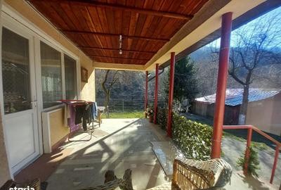 Casă cu 3 camere în Ferneziu - 4